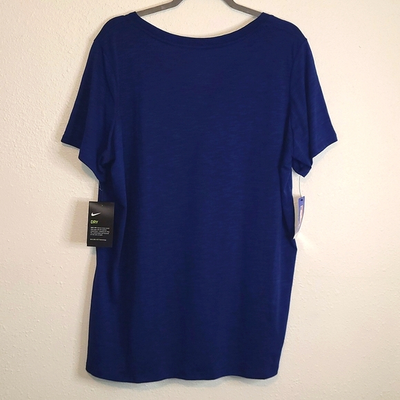 The Nike Tee NBA NY Knicks Dri- Fit Cotton V-Neck Athletic Blue Blk Wmns XXL NWT - Picture 2 of 12